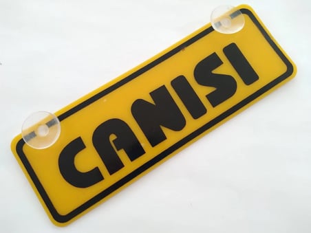 CANISI YAZILI (2 ADET) SARI DEKOR PLAKA (22x7,5cm) vantuzlu Pleksi (Dekor Levha)