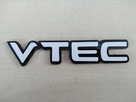 VTEC LOGOSU (2 ADET) BEYAZ HONDA (VTEC LOGO) VTEC ARMASI, VTEC YAZISI