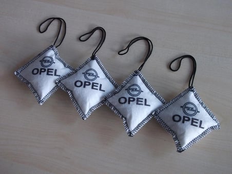 Opel Keçe Ayna Süsü (4 Adet) Opel Askı Süsü, Opel Asma Süsü, Opel Maskot