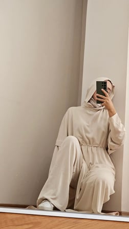 Tesettür Doha Kapüşonlu Tunik Pantolon Takım Şardonsuz Üç İplik Bel Büzgülü Kadın Alt Üst Eşofman