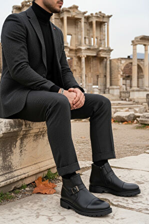 Muggo M1001 Yuvarlak Burun Kısa Topuk Ortopedik Fermuarlı Günlük Siyah Klasik Bot 