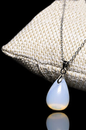 Sertifikalı Doğal Ay Taşı Kolye (Gümüş Aparatlı)