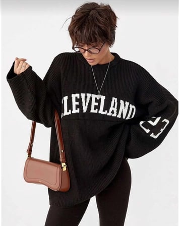 Kadın Kahverengi Cleveland Yazılı Oversize Triko Tunik Kazak