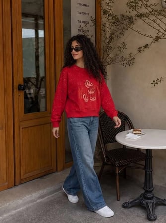 Kadın Kırmızı Taş İşlemeli Karakter Baskılı Oversize Sweatshirt Yeni Sezon