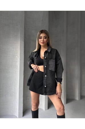Kadın Siyah Taş Detaylı Oversize Jean Gömlek Ceket – Işıltılı Denim Şıklığı ✨