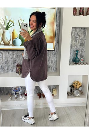 Kadın Taş Detaylı Kahve Oversize Jean Gömlek – Işıltılı Denim Şıklığı✨