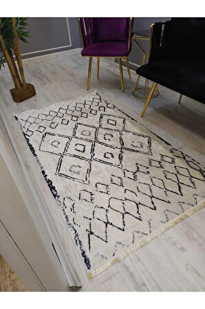 Kilim Desenli Kaymaz Tabanlı Yıkanabilir Leke Tutmaz Dokuma Taban Halı