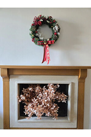 El Yapımı Santa & Deer Yılbaşı Kapı Süsü – Kırmızı Yeşil Altın Noel Çelengi