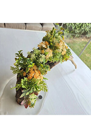 El Yapımı Doğal Dal Dekor – Sarı ve Yeşil Yapay Çiçekli Masa Üstü Tasarım