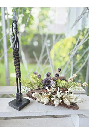 El Yapımı Doğal Ağaç Kabuklu Dekor – Yeşil ve Beyaz Yapay Bitkili Masa Süsü