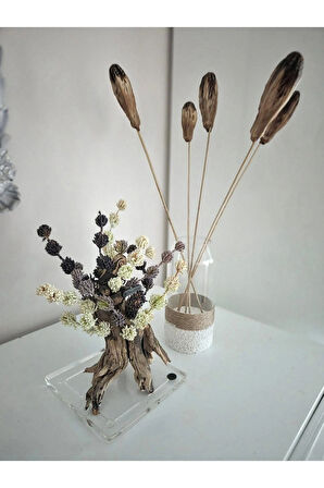 El Yapımı Doğal Kök Dekor – Epoksi Tabanlı Mor ve Beyaz Yapay Çiçek Tasarımı