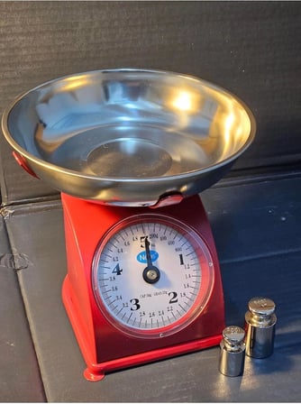 5 Kg Retro Nostalji Mutfak Tartısı Analog Terazi