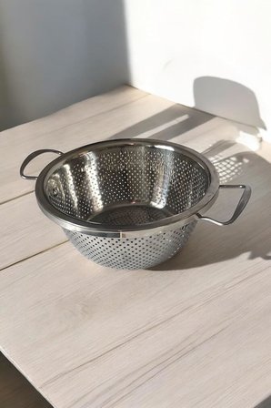 Çelik Kulplu Süzgeç - Çapı 21,5 Cm Paslanmaz Ve Kararmaz