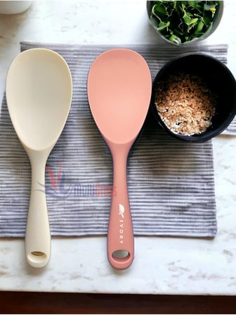 Sert Uçlu Isıya Dayanıklı Yanmaz Yapışmaz Silikon Kaşık 2'Li 22 Cm, Somon-Krem
