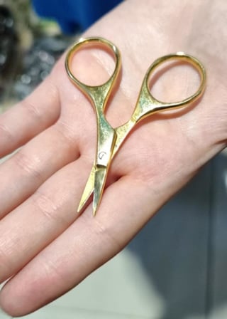 7Cm Altın Kaplama Beauty Kaş Bıyık Düzeltme Makası Full Çelik Süper Keskin Güzellik Makyaj Makası