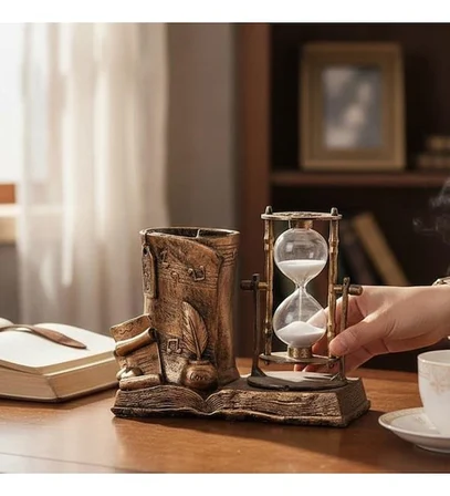 Kişiye Özel Vintage Kalemlik, Kum Saati ve Dünya Küresi Dekoratif Masa Seti