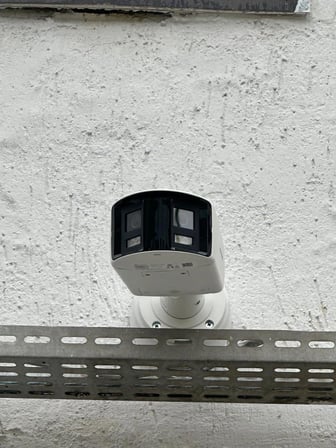 Hikvision DS-2CD1T63G2P-LIUF/SL 6mp 2.8mm Lens Çift Kameralı Sesli 180° Panoramic Smart Akıllı Hibrit Işık IR Bullet IP Kamera