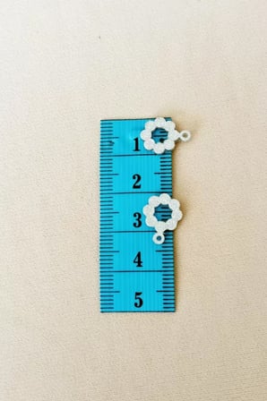 Oya Abiye Bileklik Kolye Pleksi Metalik Plastik Pul Gümüş Renk 8 gram 35 adet - BNC501