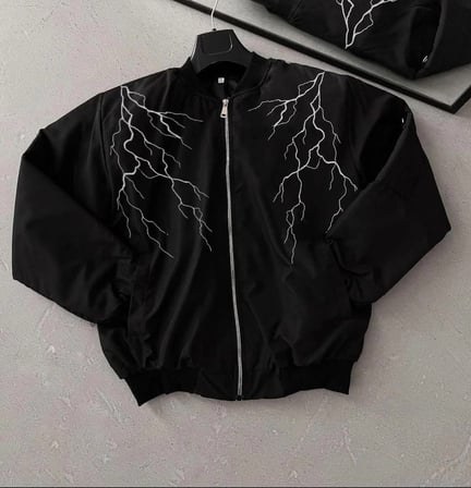 Siyah Bomber Mont – Beyaz Şimşek Desenli