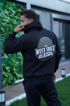 Oversize Kapüşonlu Sweatshirt – Siyah Sırt ve Ön Baskılı-Siyah