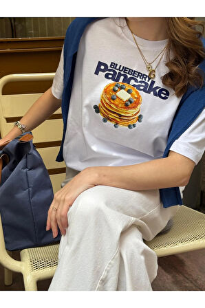 Pancake Baskılı Bisiklet Yaka Basic Trend Kadın T-shirt