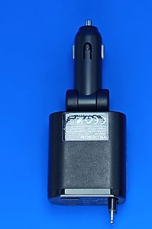 YK Design M4 5in1 Makaralı ve Dijital Ekranlı Hızlı Araç Şarj Cihazı (PD + 3.1A USB)