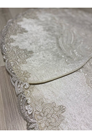 Milas Kaymaz Taban, Kadife Dantel Detaylı 2'li Süper Lüks Oval Banyo Paspası Seti Ekru