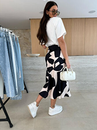 Kadın Kısa Kollu Bisiklet Yaka Viskon Bluz Ve Desenli Süprem Etek Ikili Takım