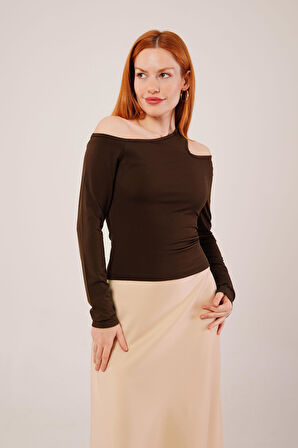 Omuz Dekolte Detaylı Kahverengi Bluz