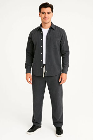 Erkek Kadife Oversize Takım - Gömlek Ve Pantolon İkili Set Füme Corduroy Şıklığı, Rahat Ve Zarif Duruş Yumuşak Dokulu Kadife Kumaş, Düğmeli Gömlek Üst Ve Lastikli Pantolon Alt Parça Ile Gün Boyu Konfor- Füme