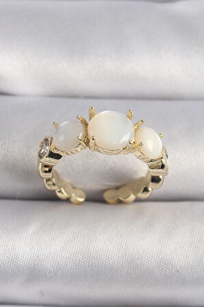 Dodes Pirinç Gold Renk Zirkon Taş Detaylı Beyaz Sedefli VIP Seri Kadın Yüzük TG27BYK3504