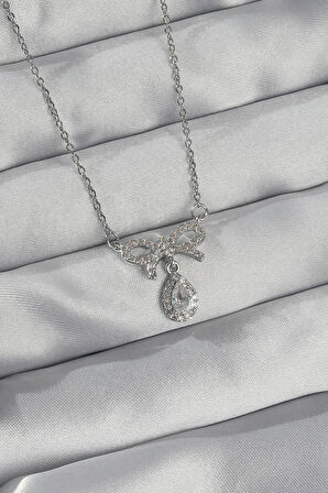 Dodes Dodes 316L Çelik Gümüş Renk Zirkon Taşlı Fiyonk Detay Damla Kolye TG27BKO8922