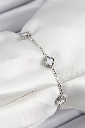 Dodes Dodes 316L Çelik Beyaz Sedef Yonca Model Gümüş Renk Kadın Bileklik TG27BB7361