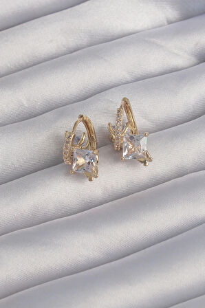 Dodes Pirinç Gold Renk İri Zirkon Taşlı Kıvrımlı Minimal Kelebekli Halka Küpe TG27BKP9289