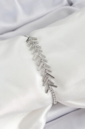 Dodes Pirinç Gümüş Renk Zirkon Taşlı Balık Sırtı Kadın Bileklik TG27BB7069