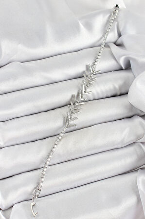 Dodes Pirinç Gümüş Renk Zirkon Taşlı Balık Sırtı Kadın Bileklik TG27BB7069