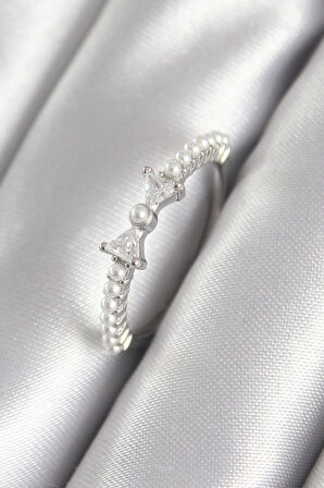 Dodes Pirinç Gümüş Renk Zirkon Taşlı Kurdele Model İnci Detay Kadın Yüzük TG27BYK3060