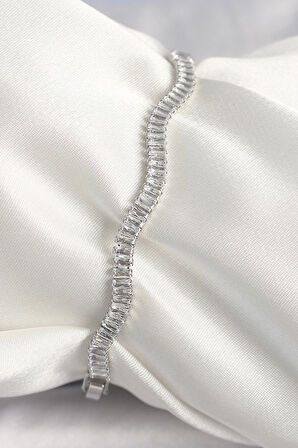 Dodes Pirinç Gümüş Renk Su Yolu Zirkon Taşlı Model Kadın Bileklik TG27BB6925