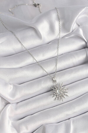 Dodes Dodes 316L Çelik Gümüş Renk Zincir Zirkon Taşlı Güneş Model Sedefli Ay İşleme Detay Kadın Kolye TG27BKO9631