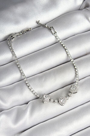 Dodes Pirinç Sıralı Kalp Figürlü Zirkon Taşlı Gümüş Renk Kadın Bileklik TG27BB6980