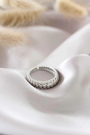 Dodes Gümüş Renk Ayarlamalı Burgu Kadın Yüzük TG27BYK1504