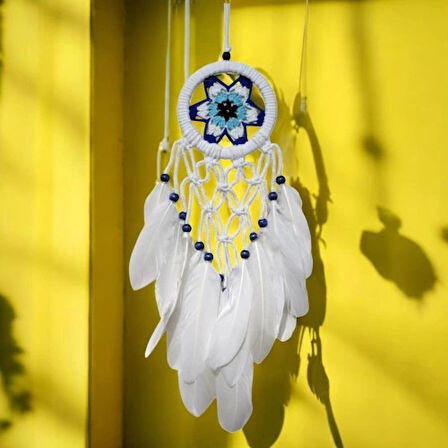 Dodes Yıldız Motifli Kuş Tüylü Makrome Duvar Süsü