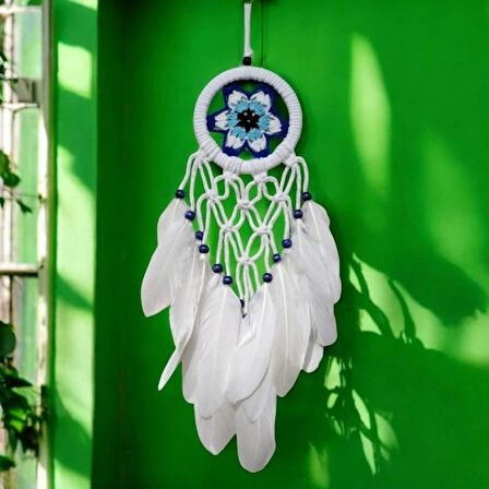 Dodes Yıldız Motifli Kuş Tüylü Makrome Duvar Süsü