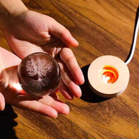 Dodes Ağaç Figürlü Plastik Altlıklı Cam Küre