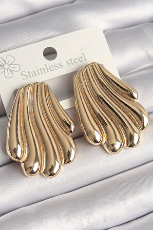 Dodes Pirinç Gold Renk İşlemeli İstirdye Model Kadın Küpe TG27BKP10262