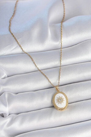 Dodes Dodes 316L Çelik Gold Renk Zincir Beyaz Mineli Güneş İşlemeli Zirkon Taş Detaylı Madalyon Model Kadın Kolye TG27BKO10055