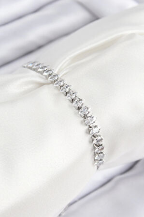 Dodes Pirinç Zirkon Taşlı Damla Model Gümüş Renk Asansörlü Kadın Bileklik TG27BB7740