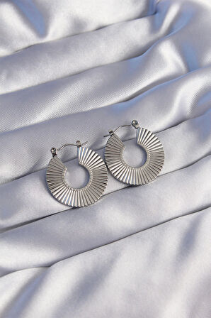 Dodes 316L Çelik Gümüş Renk Oval Çizgili Plaka Küpe TG27BKP9048