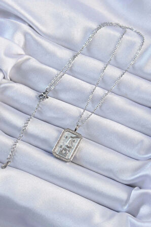 Dodes Dodes 316L Çelik Zincir Gümüş Renk Zirkon Taşlı Çerçeveli Tarot Kolye TG27BKO9242