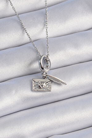 Dodes Dodes 316L Çelik Gümüş Renk Kalp Detay Mektup Figür Charm Model Kadın Kolye TG27BKO9313